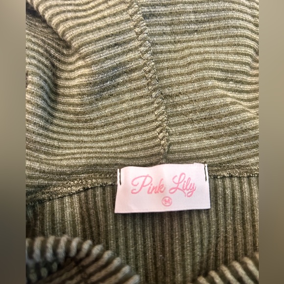 $3/25 Pink Lily Green Ribbed Oversized Hoodie - Picture 6 of 9